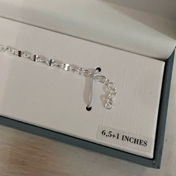 ⚡️Mia Fiore Clover Bracelet - Picture 3 of 5